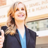 Tiến sĩ Elizabeth A.Laugeson.