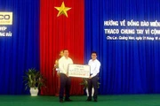 Lãnh đạo THACO trao 1 tỷ đồng ủng hộ tỉnh Quảng Nam khắc phục bão số 11.