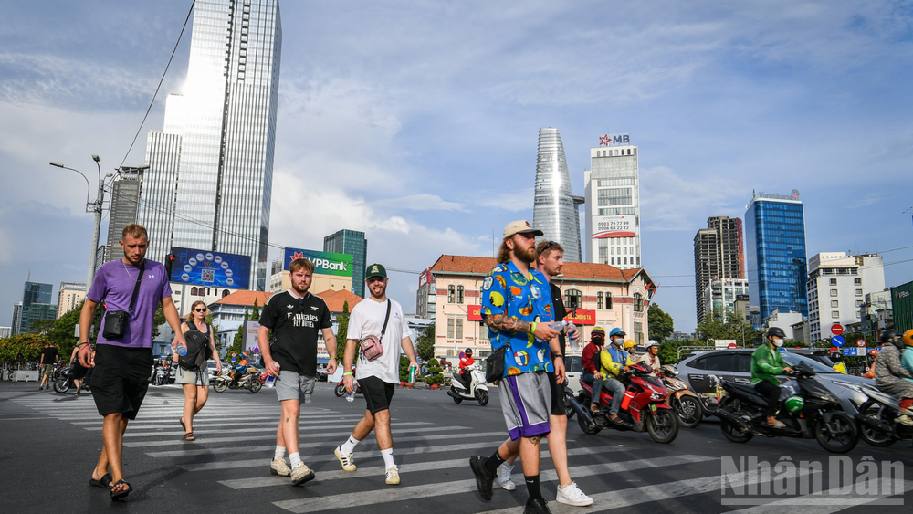 Thành phố Hồ Chí Minh là một trong những điểm đến thu hút đông đảo khách quốc tế tham quan. (Ảnh: THÀNH ĐẠT)