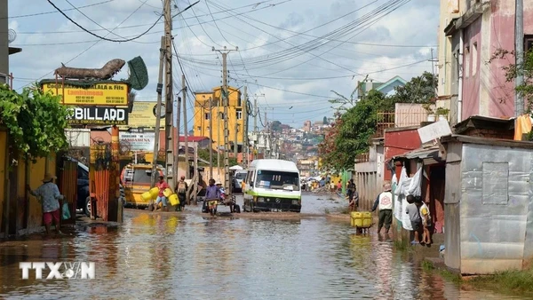 Madagascar là một quốc đảo lớn nằm ở Ấn Độ Dương, cách bờ biển Đông Nam của Mozambique khoảng 400km. Đây là hòn đảo lớn thứ 4 thế giới về diện tích, rộng hơn 587.000km2. (Nguồn: THX/TTXVN)