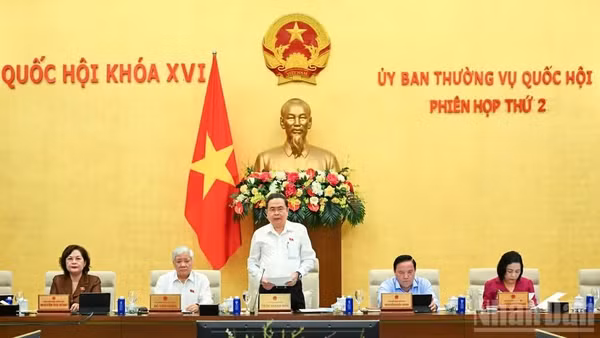 Chủ tịch Quốc hội Trần Thanh Mẫn phát biểu khai mạc Phiên họp thứ 2 của Ủy ban Thường vụ Quốc hội. (Ảnh: DUY LINH)