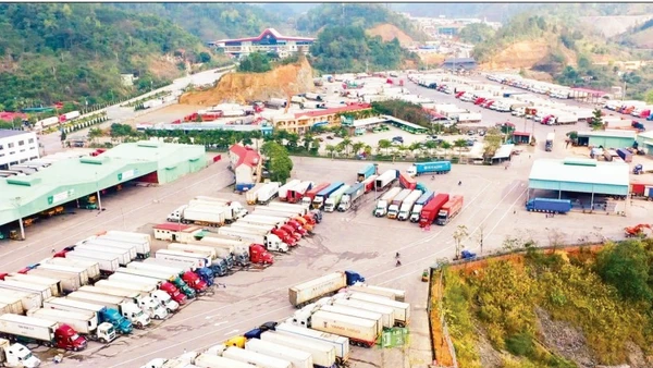 Kinh tế cửa khẩu giữ vai trò động lực chủ đạo của Lạng Sơn.