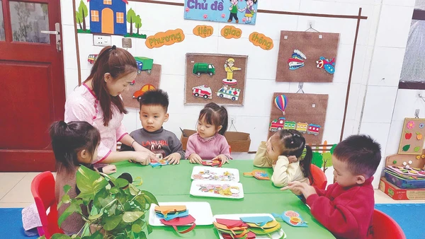 Những quy định mới về định mức giờ dạy và chế độ làm việc được kỳ vọng góp phần giảm áp lực cho giáo viên, nâng cao chất lượng chăm sóc, giáo dục trẻ.