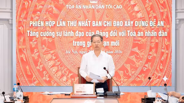 Đồng chí Nguyễn Văn Quảng, Bí thư Trung ương Đảng, Bí thư Đảng ủy, Chánh án Tòa án nhân dân tối cao kết luận phiên họp. (Ảnh: tapchitoaan.vn)