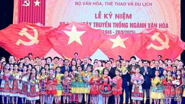 Lễ kỷ niệm 80 năm Ngày truyền thống ngành Văn hóa (28/8/1945-28/8/2025). Ảnh: ĐĂNG KHOA