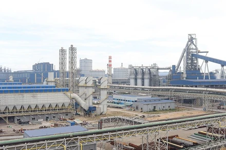 Dự án sản xuất ray đường sắt và thép đặc biệt Hòa Phát Dung Quất phù hợp với định hướng phát triển của tỉnh Quảng Ngãi, mang lại hiệu quả kinh tế-xã hội.