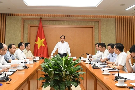 Phó Thủ tướng Bùi Thanh Sơn chủ trì cuộc họp. (Ảnh: VGP)