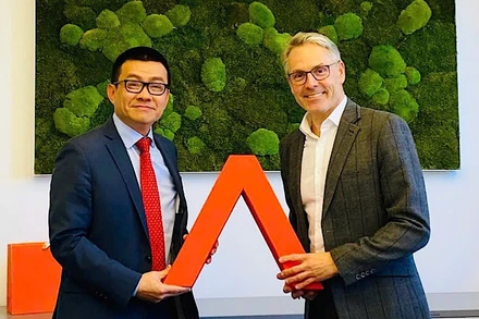 Đại sứ Vũ Lê Thái Hoàng gặp và làm việc với ông Rene Tritscher, Giám đốc Cơ quan tư vấn kinh doanh Áo (ABA).