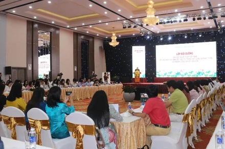 Quang cảnh lớp bồi dưỡng.