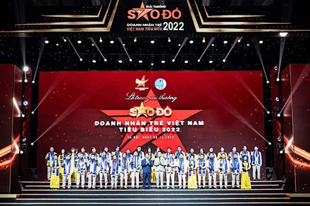 Giải thưởng Sao Đỏ - Doanh nhân trẻ Việt Nam tiêu biểu của Hội Doanh nhân trẻ Việt Nam đã bình chọn và tôn vinh hơn 600 lượt doanh nhân trẻ tiêu biểu.