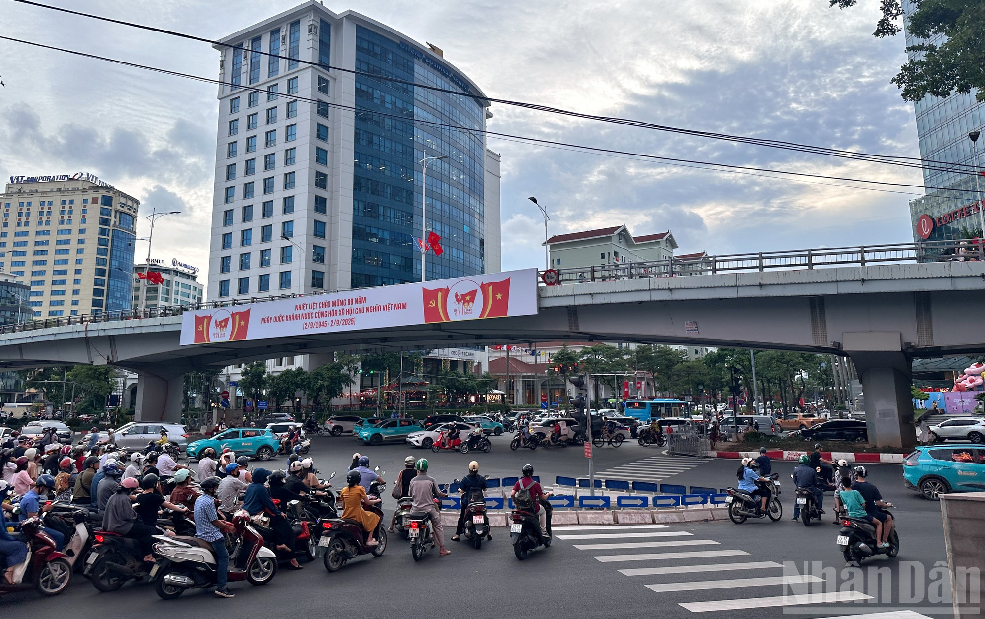 Tuyến Kim Mã - Liễu Giai - Sân Quần Ngựa. ndo_br_tuyen-kim-ma-lieu-giai-san-quan-ngua.jpg