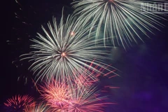 [Video] Màn pháo hoa chào mừng năm mới tại Khai mạc Lễ hội hoa đào xứ Lạng năm 2026