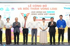 Báo Thanh Niên phối hợp với Liên đoàn Bóng đá Việt Nam tổ chức lễ công bố và bốc thăm xếp lịch thi đấu vòng loại Giải bóng đá Thanh Niên Sinh viên Việt Nam Cúp THACO năm 2026.