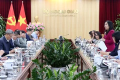 Thứ trưởng Bộ Ngoại giao Lê Thị Thu Hằng, Trưởng Tiểu ban Tuyên truyền và Văn hóa APEC 2027 chủ trì cuộc họp lần 1 của Tiểu ban. (Ảnh: AN ĐĂNG/TTXVN)