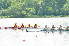 Đội rowing thuyền nữ bốn người thi đấu ở nội dung chung kết vô địch châu Á. (Ảnh vhttdlhp.vn)