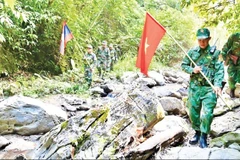 Tuần tra song phương biên giới cấp tỉnh Nghệ An (Việt Nam)-Xiêng Khoảng (Lào).