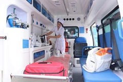 Mỗi xe cứu thương được ví như một “phòng cấp cứu di động”. (Ảnh: MẠNH TRẦN)