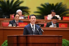 Đồng chí Nguyễn Mạnh Hùng, Ủy viên Trung ương Đảng, Bí thư Đảng ủy, Bộ trưởng Bộ Khoa học và Công nghệ, trình bày tham luận về vấn đề “Giải pháp đột phá phát triển khoa học công nghệ, đổi mới sáng tạo và chuyển đổi số quốc gia trở thành động lực chính xác lập mô hình tăng trưởng mới và phát triển bền vững quốc gia”.