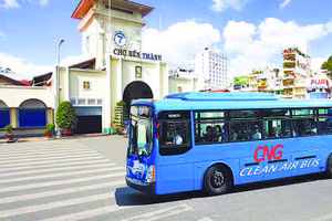 Xe buýt chạy bằng khí CNG.