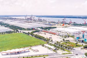 Cảng quốc tế Long An được xác định là một đầu mối quan trọng, hỗ trợ Tây Ninh đưa hàng hóa từ khu vực cửa khẩu, các khu công nghiệp, vùng nguyên liệu đến các tuyến vận tải biển quốc tế.