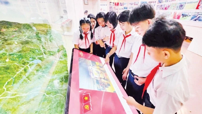 Số Hóa Di Sản Việt Nam: Cơ Hội Và Thách Thức Trong Kỷ Nguyên Chuyển Đổi Số