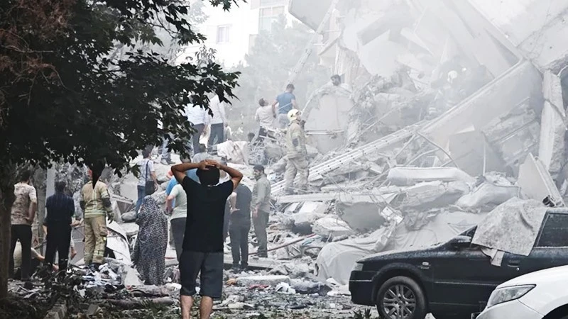 Israel Không Kích Beirut, Xung Đột Trung Đông Gây Thương Vong Lớn, EU Viện Trợ Khẩn