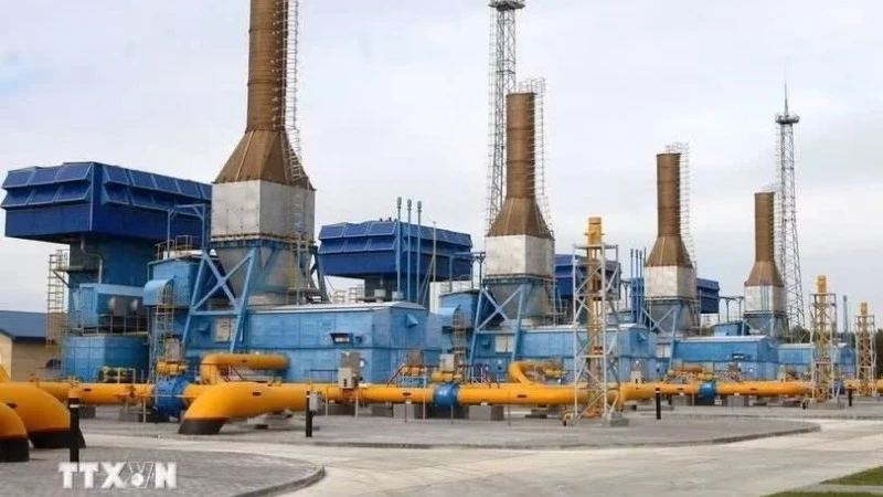 Mỹ gia hạn miễn trừ vận chuyển dầu Nga, nhằm kiểm soát giá năng lượng toàn cầu