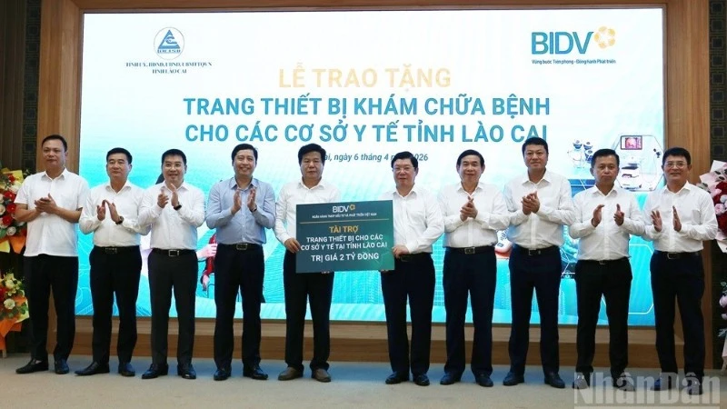 BIDV Hỗ Trợ Y Tế Lào Cai: Trao Tặng Thiết Bị Và Khám Bệnh Miễn Phí