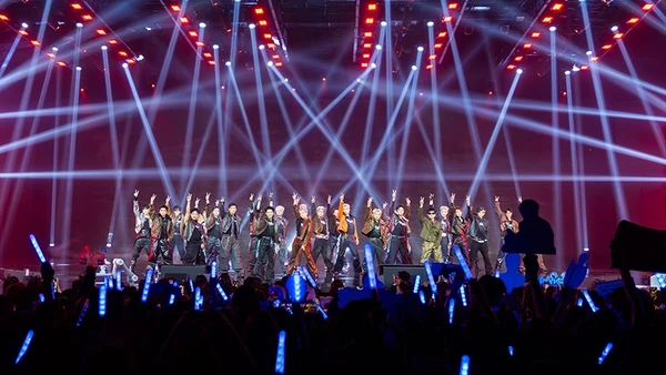 Các Anh Trai trình diễn trong đêm Chung kết Công bố và Trao giải tối 13/12. (Ảnh: Ban Tổ chức)