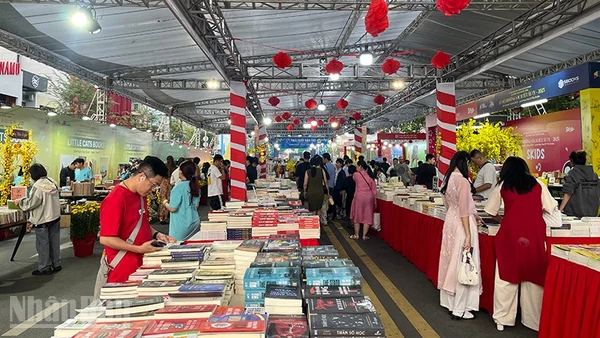 Không gian Lễ hội đường sách Tết Thành phố Hồ Chí Minh năm 2025. (Ảnh: Linh Bảo)