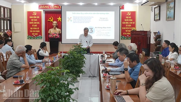 Quang cảnh buổi tọa đàm. (Ảnh: LINH BẢO)