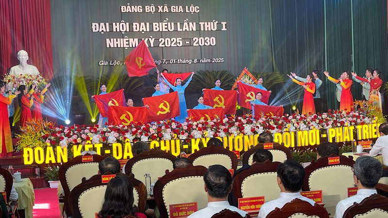 Chương trình văn nghệ chào mừng Đại hội Đảng bộ xã Gia Lộc. img-4580.jpg