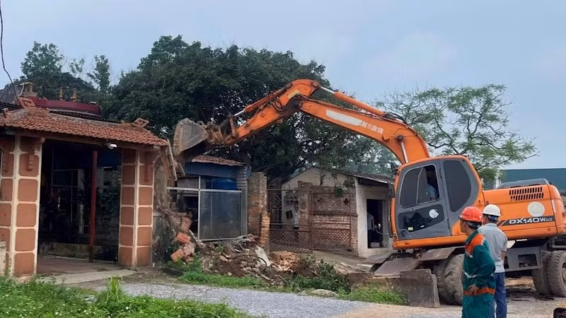 Thành phố Chí Linh cưỡng chế thu hồi đất để mở rộng đường vào khu di tích Côn Sơn-Kiếp Bạc.