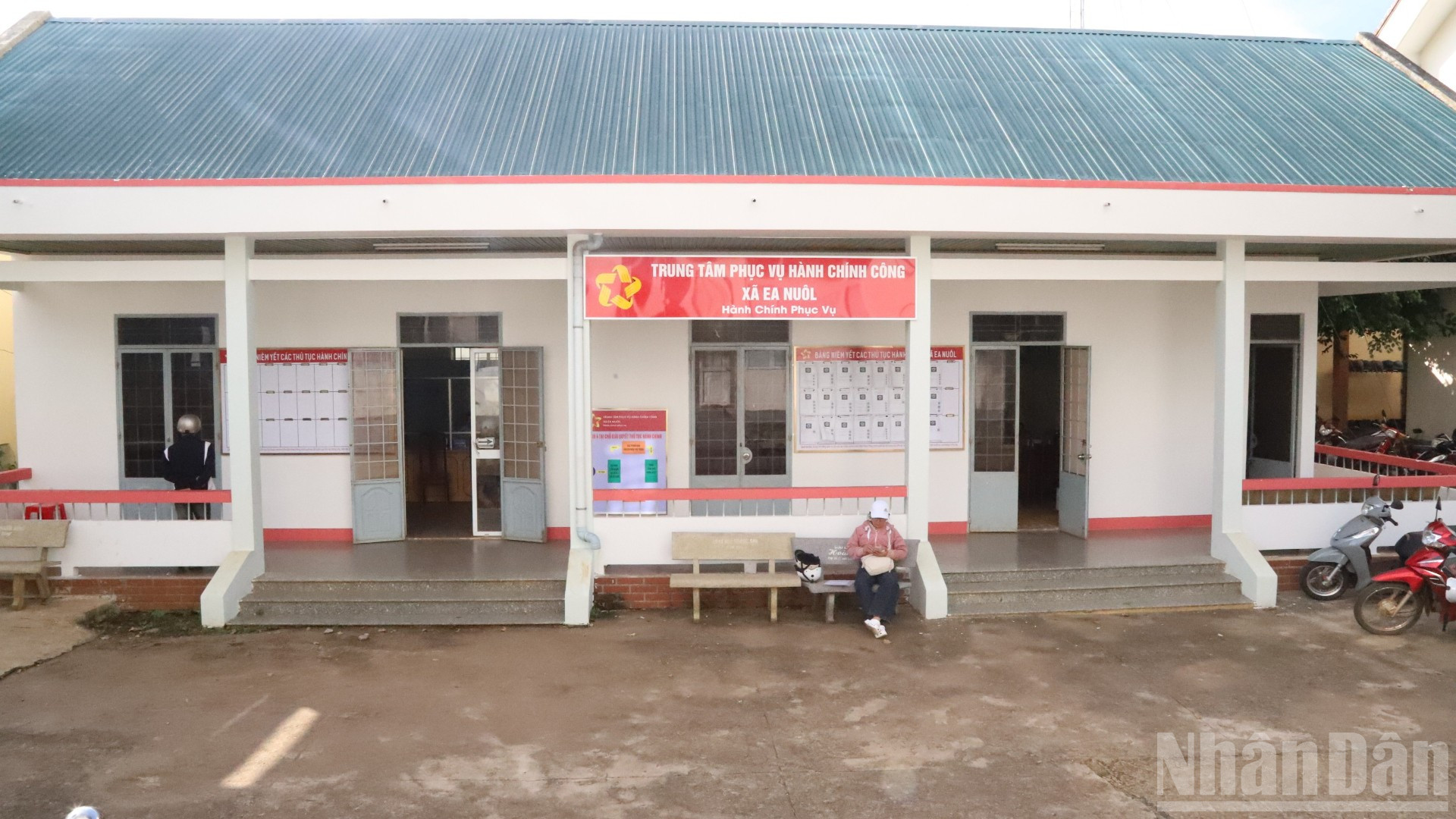 Cơ sở vật chất Trung tâm phục vụ hành chính công một số xã chưa bảo đảm, ảnh hưởng đến việc giải quyết thủ tục hành chính cho nhân dân và doanh nghiệp. ndo_br_img-2738-596.jpg