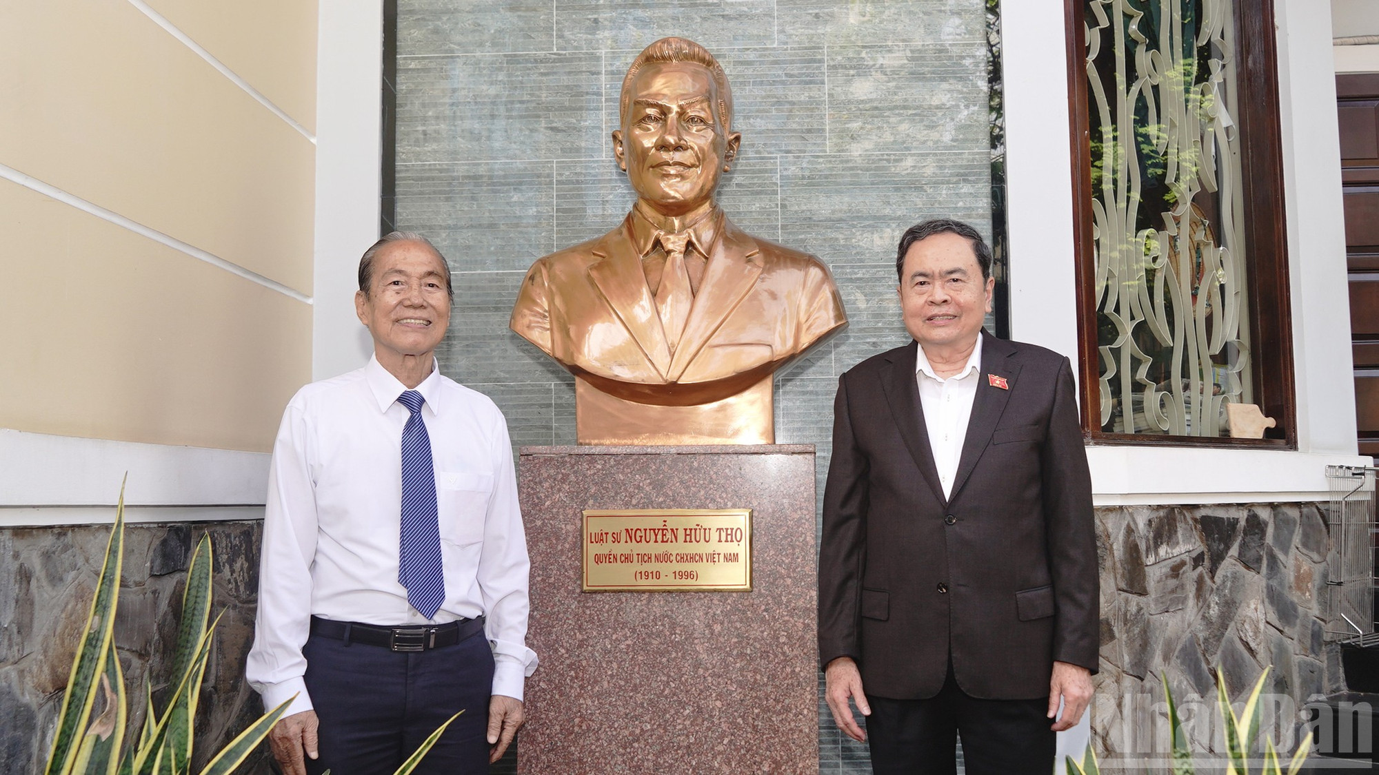 Chủ tịch Quốc hội Trần Thanh Mẫn tưởng nhớ, tri ân cố Chủ tịch Quốc hội Nguyễn Hữu Thọ.