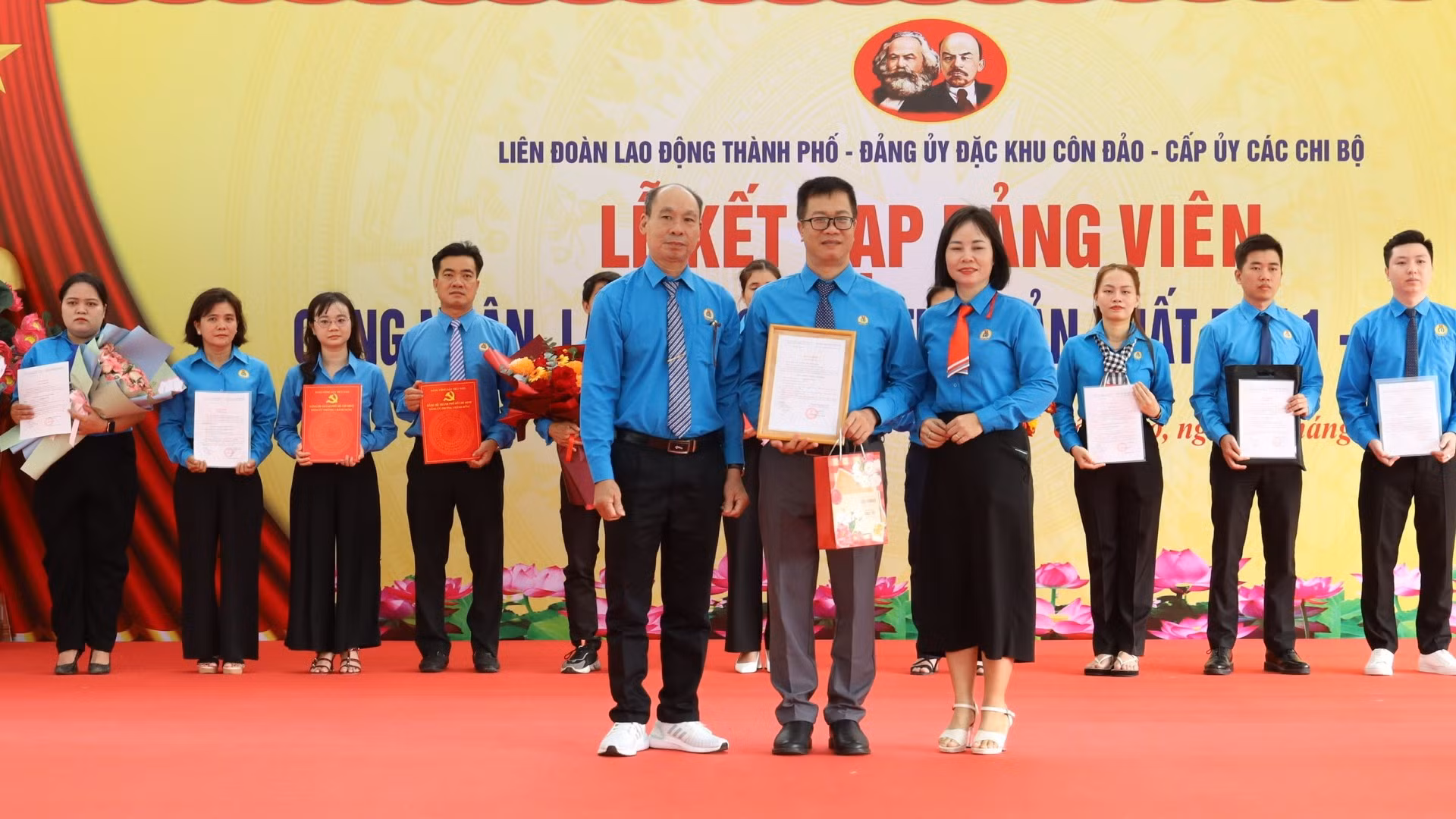 32 công nhân ưu tú vinh dự được kết nạp Đảng tại mảnh đất giàu truyền thống cách mạng Côn Đảo vào ngày 3/2