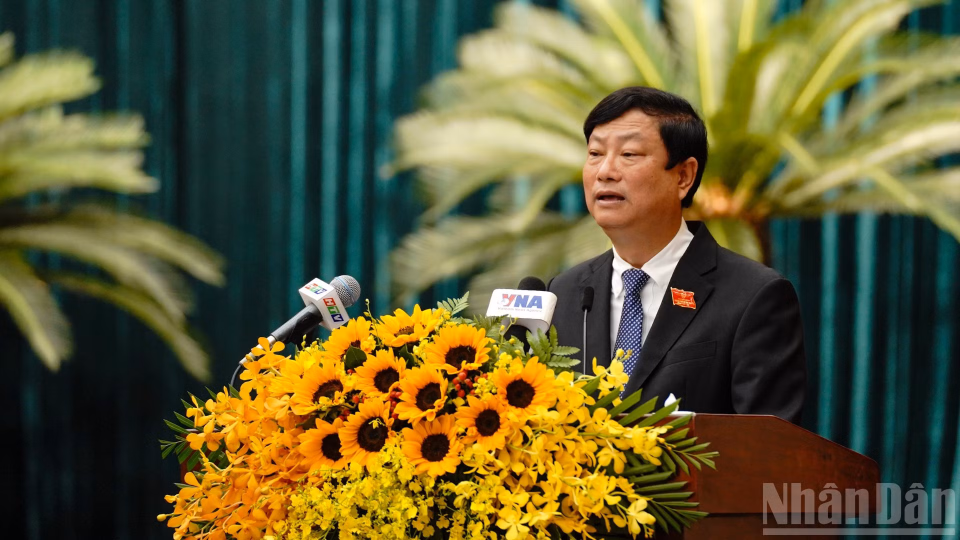 Đồng chí Võ Văn Minh, Ủy viên Trung ương Đảng, Phó Bí thư Thành ủy, Chủ tịch Hội đồng nhân dân Thành phố Hồ Chí Minh.