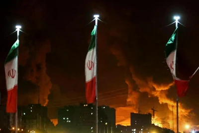 [Video] Israel mở loạt không kích lớn nhất nhằm vào Iran