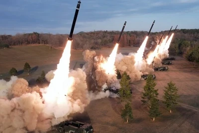 [Video] Hàn – Nhật – Mỹ đồng loạt phản ứng sau vụ phóng tên lửa của Triều Tiên