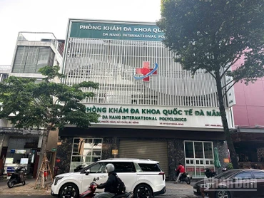 Phòng khám đa khoa quốc tế Đà Nẵng thuộc Công ty Cổ phần Bệnh viện đa khoa quốc tế Đà Nẵng bị phạt gần 150 triệu đồng vì loạt sai phạm. (Ảnh: ANH ĐÀO)