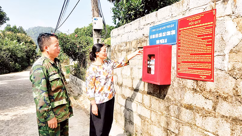 Tuyên truyền, phổ biến kiến thức cho người dân về các biện pháp phòng cháy, chữa cháy.