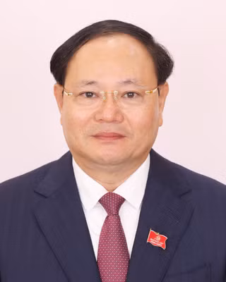 LÊ MINH NGÂN