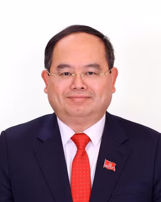 QUẢN MINH CƯỜNG