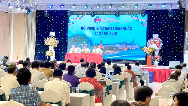 Quang cảnh hội nghị.