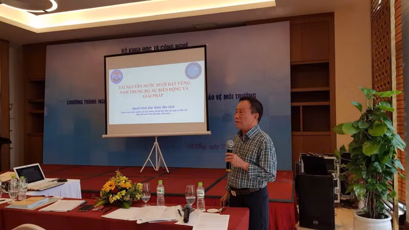 Phó Giáo sư, Tiến sĩ Đoàn Văn Cánh, nguyên Chủ tịch Hội Địa chất thủy văn Việt Nam.
