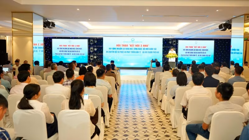 Hội thảo “Kết nối 3 nhà - Huy động nguồn lực khoa học, công nghệ, đổi mới sáng tạo và chuyển đổi số phục vụ phát triển kinh tế-xã hội thành phố Huế” diễn ra chiều 2/7 tại Huế. 