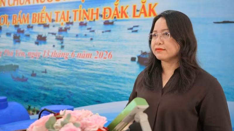 Giám đốc Báo và Phát thanh, Truyền hình Đắk Lắk Đào Phạm Hoàng Quyên phát biểu tại chương trình.