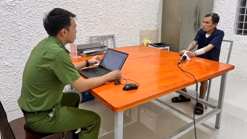 Đối tượng Nguyễn Văn Ty tại cơ quan Công an.