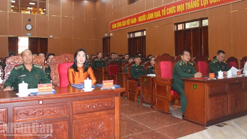 ndo_bl_img-0420-3210.jpg