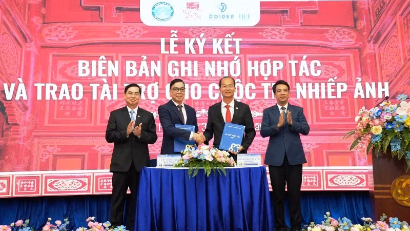 Trung tâm Bảo tồn di tích Cố đô Huế ký kết hợp tác chiến lược với Bệnh viện đa khoa quốc tế Huế.